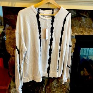 NWT Sundry sweatshirt.